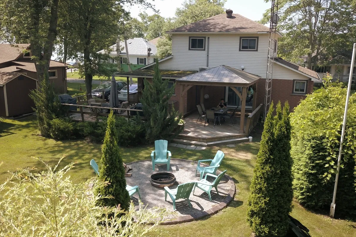 Harold – family-friendly cottage steps from the beach in Turkey Point, Ontario